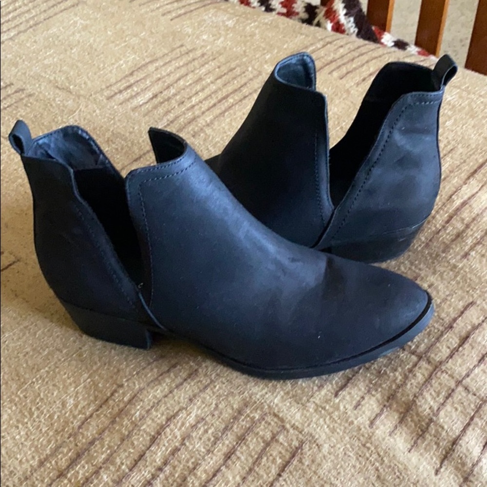 Madden Girl black booties